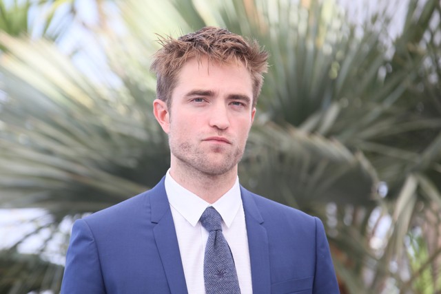 Robert Pattinson covid 19