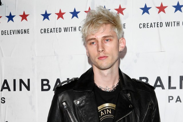 Machine Gun Kelly VMA fight